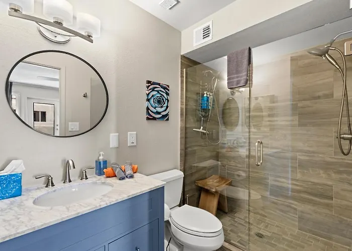 Apartment Renovated Private In The Heart Of Old Town Scottsdale, Pool & Hot Tub, Outdoor Bar & Kitchen, Walk To Shops & Bars Scottsdale