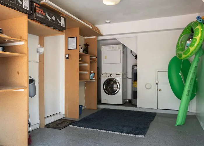 Renovated Private In The Heart Of Old Town Scottsdale, Pool & Hot Tub, Outdoor Bar & Kitchen, Walk To Shops & Bars Apartment *