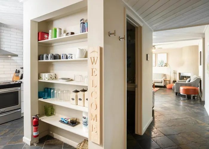 Renovated Private In The Heart Of Old Town Scottsdale, Pool & Hot Tub, Outdoor Bar & Kitchen, Walk To Shops & Bars *