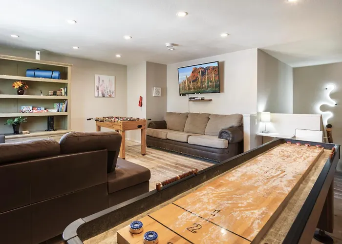 Renovated Private In The Heart Of Old Town Scottsdale, Pool & Hot Tub, Outdoor Bar & Kitchen, Walk To Shops & Bars * Scottsdale