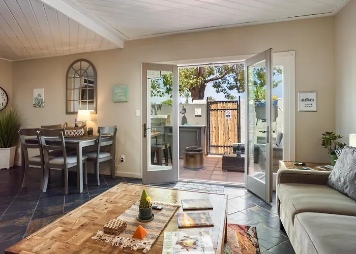 Renovated Private In The Heart Of Old Town Scottsdale, Pool & Hot Tub, Outdoor Bar & Kitchen, Walk To Shops & Bars * Scottsdale